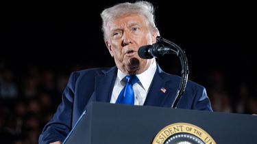 El presidente de los Estados Unidos Donald J. Trump elegido por casi 80 millones de estadounidenses.