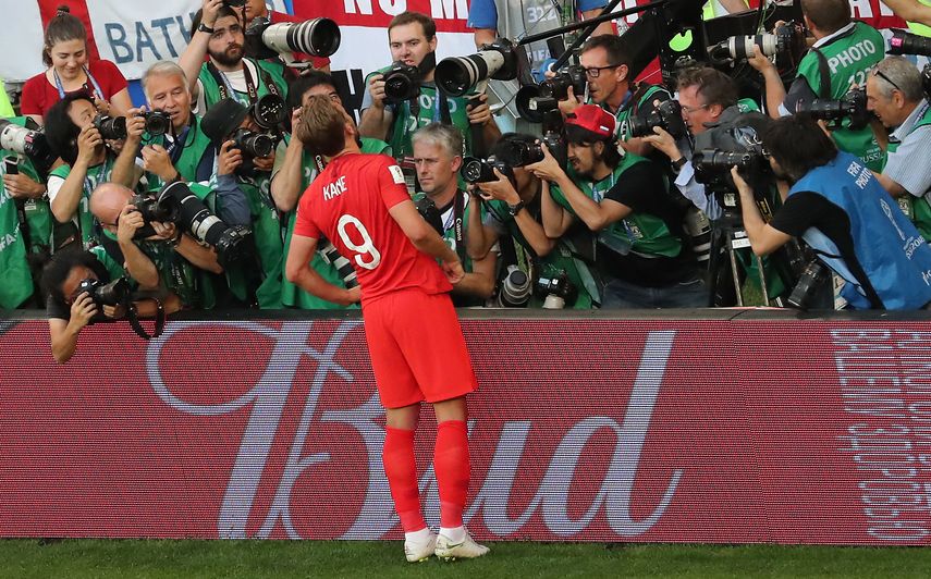 Aunque no logró marcar goles ante Suecia, Harry Kane se mantiene como líder goleador (6)