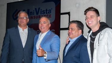 Marko (extrema derecha), durante su presentación como embajador de las redes sociales de&nbsp;UniVista Insurance junto a Carlucho&nbsp;e Iván Herrera (centro) fundador y líder de la compañía.