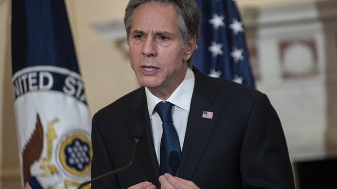 En esta foto de archivo del 3 de marzo de 2021, el secretario de Estado estadounidense Antony Blinken habla sobre política exterior en el Departamento de Estado en Washington.