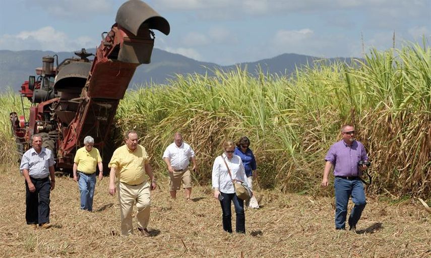 Un grupo de empresarios del sector agrícola de Estados Unidos, agrupados en la recientemente constituida Coalición Agrícola de EEUU por Cuba,  visitan el centro azucarero 30 de Noviembre, en el occidente del país, como parte de las actividades que real