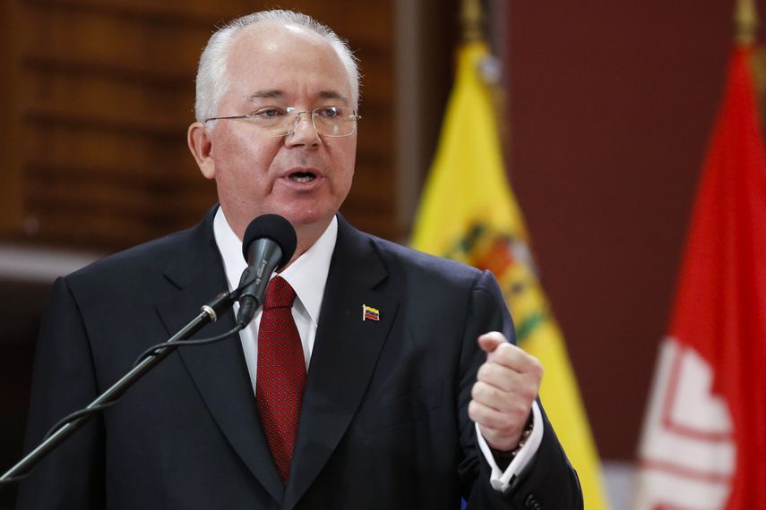 Ramírez señaló que la crisis que atraviesa en estos momentos la nación sudamericana, esa traición a Chávez, es responsabilidad de Maduro