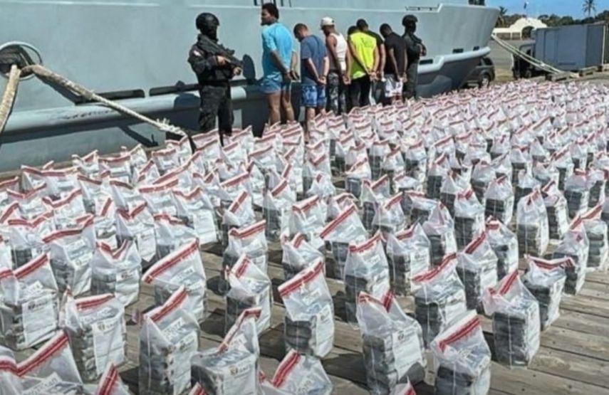 El decomiso de más de dos toneladas de cocaína se produce después de que la embajadora estadounidense en República Dominicana anunció el 12 de febrero de 2026 el cierre de la oficina de la agencia antidrogas DEA en Santo Domingo. &nbsp; &nbsp;