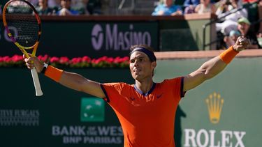 El español Rafael Nadal, of Spain celebra tras vencer a Reilly Opelka en el BNP Paribas Open el 16 de marzo del 2022 en Indian Wells, California.
