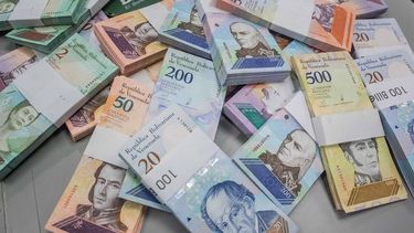 Billetes de Bolívar con las nuevas denominaciones que circulan en 2018.
