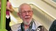 El caricaturista de Mad Al Jaffee asiste a un evento para honrar a los colaboradores veteranos de la revista en el Colegio de Arte y Diseño de Savannah y la Sociedad Nacional de Caricaturistas el 11 de octubre de 2011 en Savannah, Georgia.