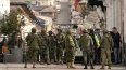 Militares custodian las calles de Ecuador, azotadas por las mafias del narcotráfico.