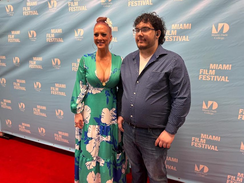 Jessie Chirino, hija de Willy, y acompañante.
