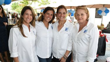 Fabiana, María Andrea, María Alejandra y Eleonora Mezerhane.&nbsp;