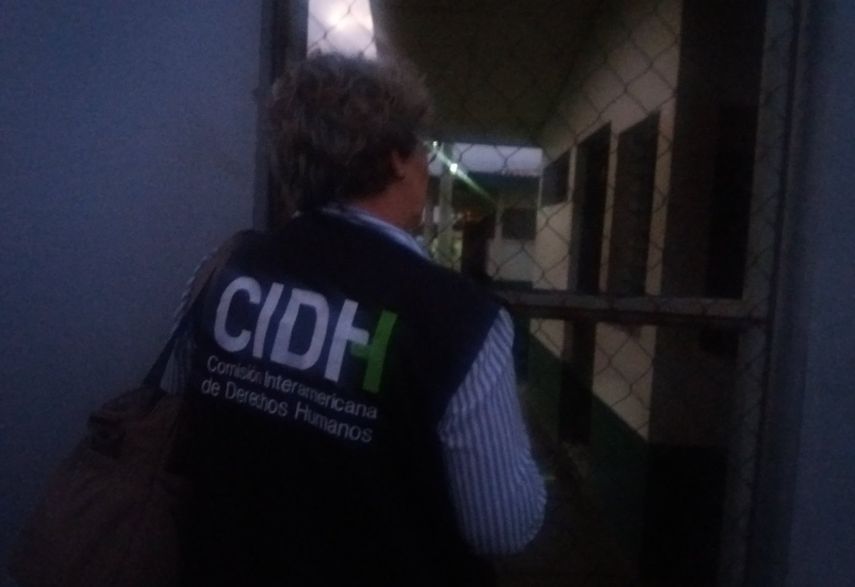 Las autoridades del penal La Esperanza, en Nicaragua, negaron el acceso a miembros de la CIDH para investigar la presunta golpiza recibida por 16 detenidas.