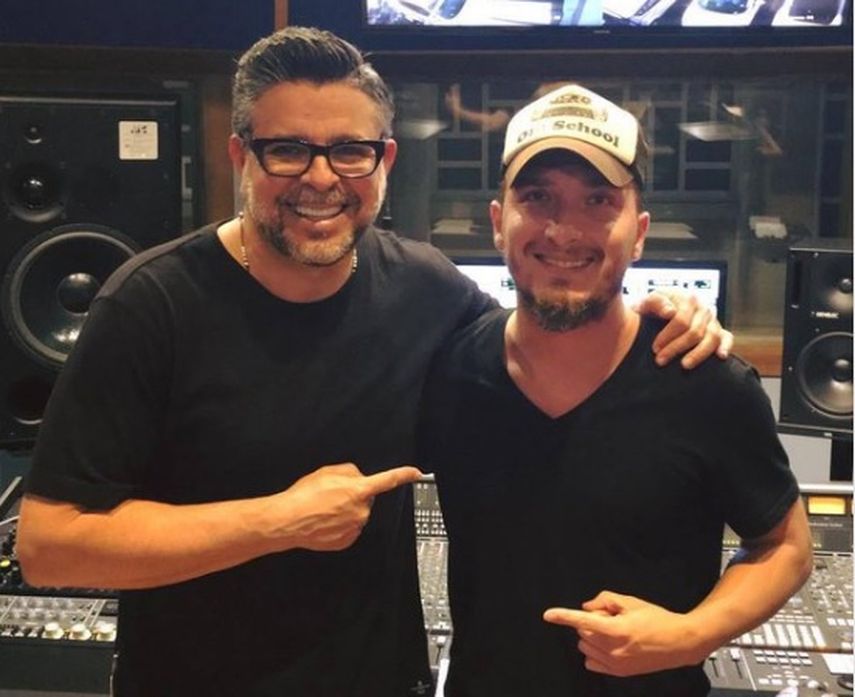 Los salseros Luis Enrique y Obie Bermúdez. (TWITTER)
