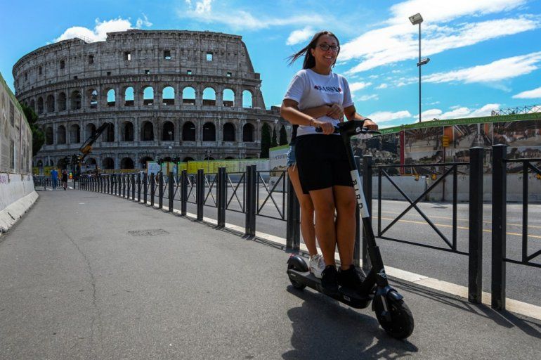 Portal Desierto Prueba Las patinetas eléctricas invaden el centro de Roma