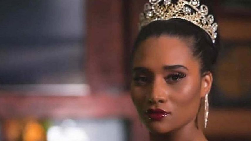 ¿De verdad es una miss o quizás no veo bien?, se preguntaba un internauta en la red social Facebook. ¡qué cara tiene¡ es como un hombre y no una mujer, dijo otro junto a la foto de Ronalidinho.