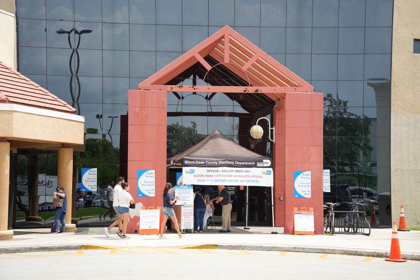 Votaciones en Miami-Dade, el 20 de agosto de 2024.