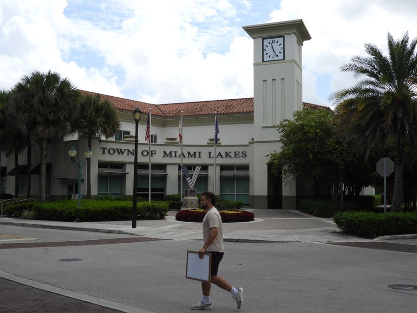 Ayuntamiento de Miami Lakes.
