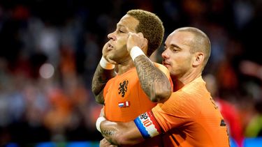Memphis Depay fue el verdugo de los incas al anotar dos tantos.&nbsp;