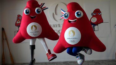 Las mascotas de los Juegos Olímpicos de París 2022 al ser presentadas en Saint Denis, el 10 de noviembre de 2022.&nbsp;