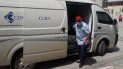 Un repartidor de Correos de Cuba. Un repartidor de Correos de Cuba.