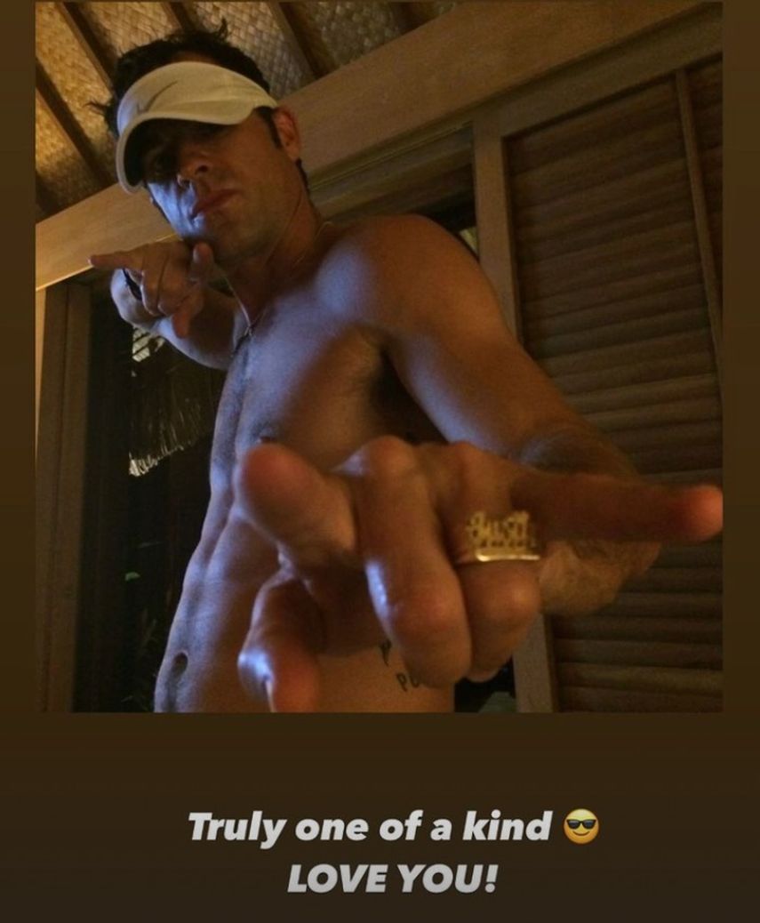 Jennifer Aniston sorprendió a propios y extraños al publicar varias fotos de su exesposo, Justin Theroux, a propósito de su cumpleaños.&nbsp;
