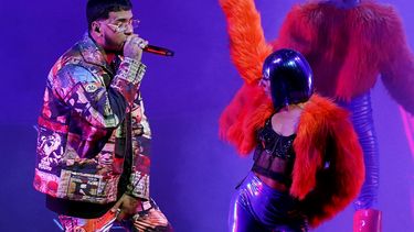 El puertorriqueño Anuel AA canta desde el American Airlines Arena en Miami, Florida.&nbsp;