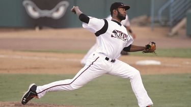 Tayron Guerrero, quien pertenece a los Padres de San Diego, se encuentra reforzando a los Tigres de Aragua en Venezuela. (ARCHIVO)