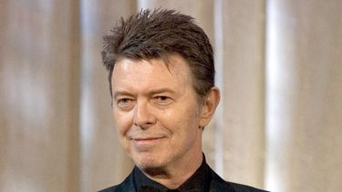 David Bowie acepta el galardón a la trayectoria profesional en la 11a. Entrega Anual de los Premios Webby en Nueva York el 5 de junio de 2007. 