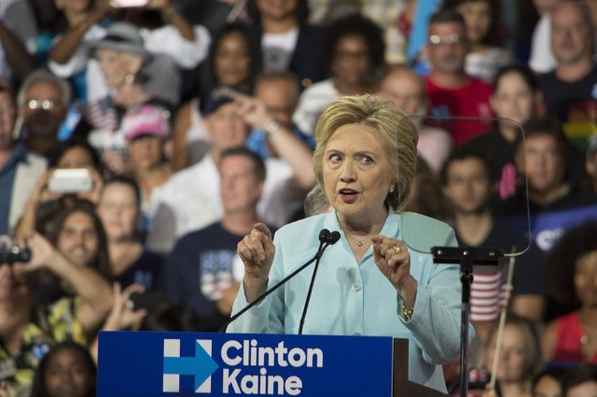 El gran reto de Hillary Clinton durante la convención y de ahí en adelante hasta las elecciones de noviembre es lograr proyectar una imagen de moderación (JJ Blanco H)