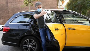 Jorge Messi, padre y agente de Lionel Messi llega a su apartamento en Barcelona el 2 de septiembre de 2020.