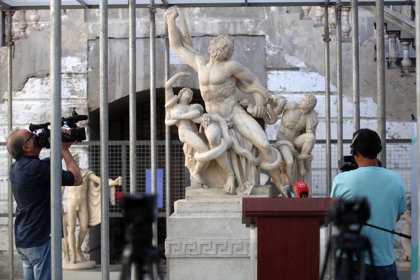 Esta fotografía distribuida por el Ministerio de Cultura de Chile muestra una de las seis esculturas recuperadas por el Museo Nacional de Bellas Artes de Chile luego de haber sido retiradas por la dictadura de Augusto Pinochet hace casi medio siglo en Santiago el 20 de diciembre de 2022.