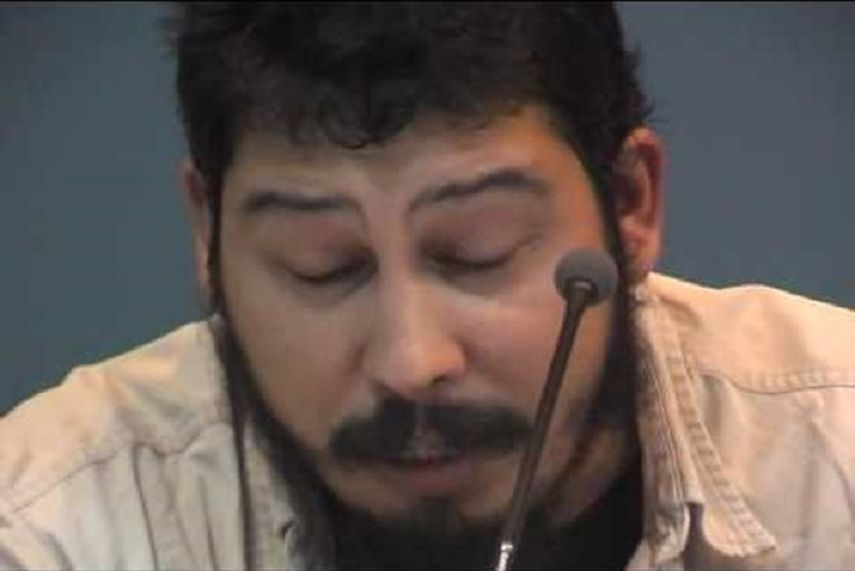 Canek Sánchez Guevara, en una conferencia para denunciar la figura de su abuelo. 