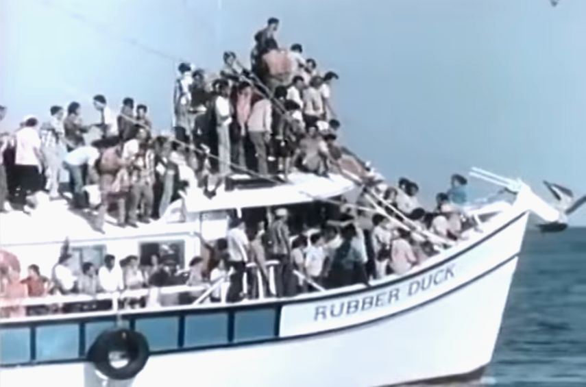 Mariel, embarcaci&oacute;n navega por el Estrecho de Flrida.