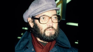 El escritor realiza una breve escala en Madrid (1983), aprovechando su paso por la capital española de camino a Cuba y Nicaragua. (EFE)