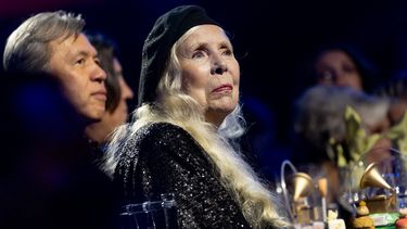 Joni Mitchell asiste a su homenaje como Persona del Año de MusiCares el 1 de abril de 2022 en Las Vegas, Nevada.&nbsp;
