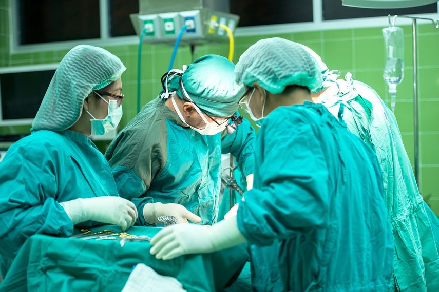 Resección transuretral de la próstata, mejor conocida por su acrónimo RTU-P, es una técnica quirúrgica que consiste en la extirpación de los tejidos hiperplásicos de esta glándula por medio de un aparato endoscópico llamado resectoscopio