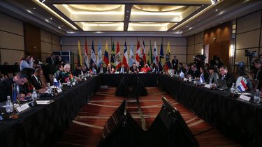 La reunión de este lunes del Grupo de Lima tendrá la participación de los cancilleres de Argentina, Jorge Faurie; Brasil, Ernesto Araújo; Canadá, Christya Freeland; Colombia, Carlos Holmes Trujillo; Costa Rica, Manuel Ventura, y Perú, Néstor Popolizio.