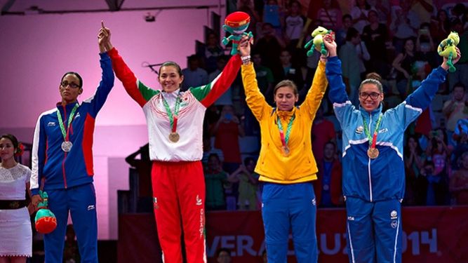 Hernández (izquierda) podría perderse los Juegos Olímpicos de Río de Janeiro. (CORTESÏA)