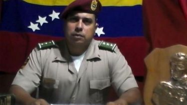 Caguaripano, identificándose como capitán activo de la GNB, publicó en  abril de 2014 a través de las redes sociales su primer llamado a la  reflexión a la Fuerza Armada Nacional Bolivariana (FANB)