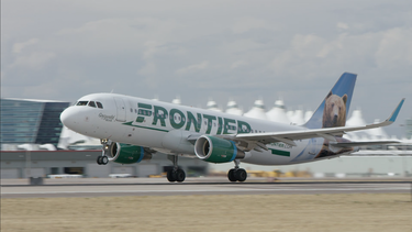frontier airlines compra spirit en operacion de aerolineas
