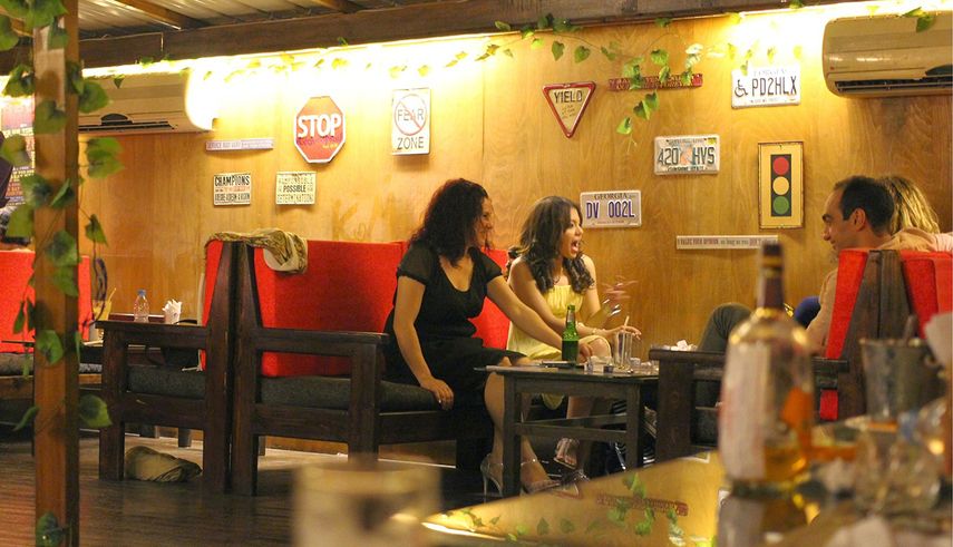 Vista parcial de un bar, en Florida.