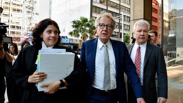 Los abogados de&nbsp;Rush&nbsp;sostienen que las historias del Daily Telegraph contenían una serie de imputaciones falsas y difamatorias sobre el actor, entre ellas, que es un depredador sexual.