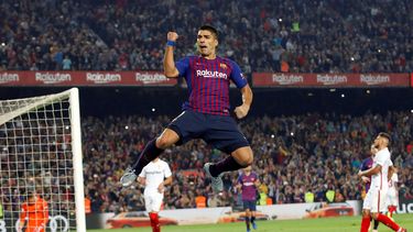 En la jugada siguiente, Luis Suárez forzaría un penalti de Vaclik que el mismo se encargaría de transformar en el 3-0, para acabar con su sequía personal y dejar prácticamente sentenciado el partido.