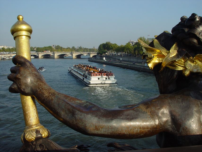 Vista parcial del río Sena, en París.