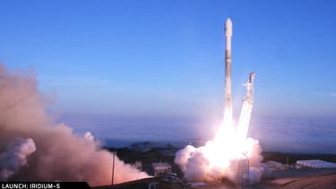 El lanzamiento del Falcon 9 se realizó a las 07:13, hora local de California, como estaba previsto.