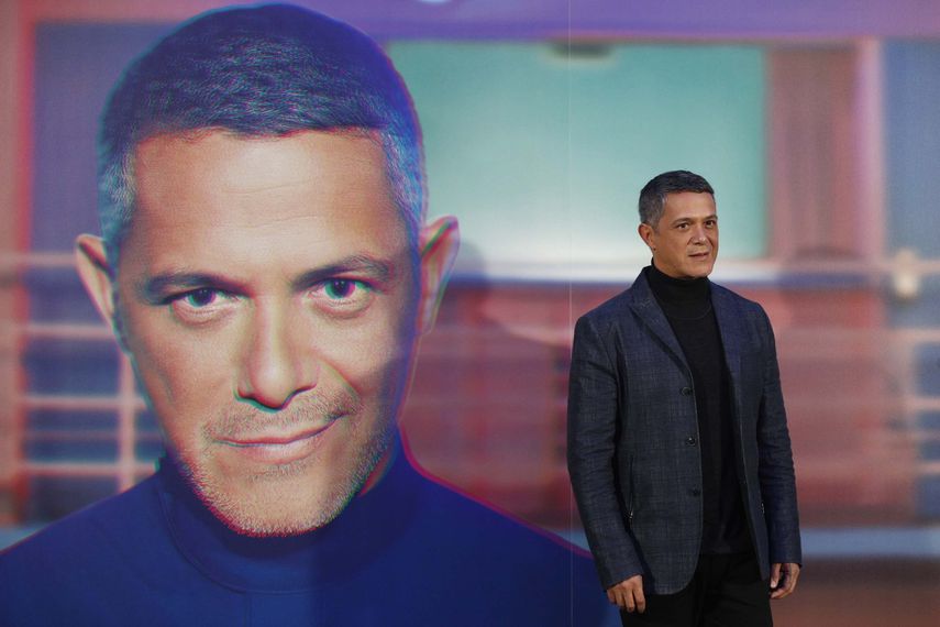 A pesar de su despreocupación por los números, la presentación del videoclip de su nuevo single ya se encuentra en el número uno de las listas de tendencias en varios países.