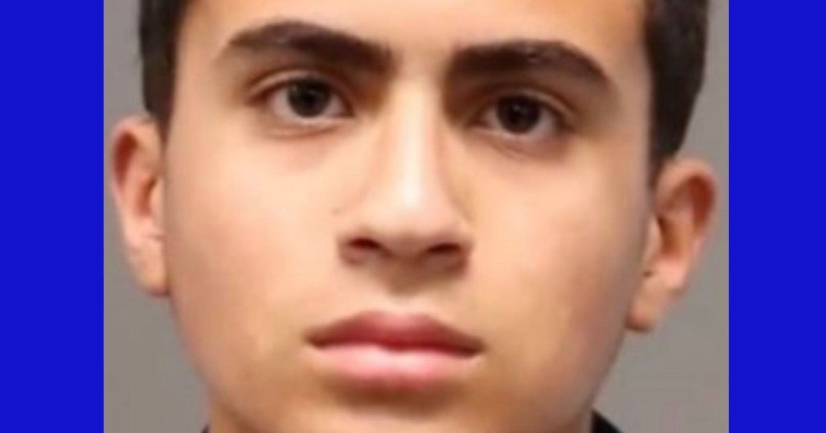 Cambio de abogado complica defensa de Derek Rosa, acusado de asesinar a su madre en Hialeah