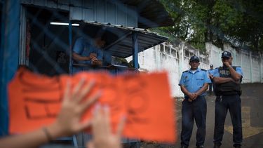 La entrada de El Chipote, en Managua, se&ntilde;alado como un centro de torturas de la Polic&iacute;a de Nicaragua.&nbsp;