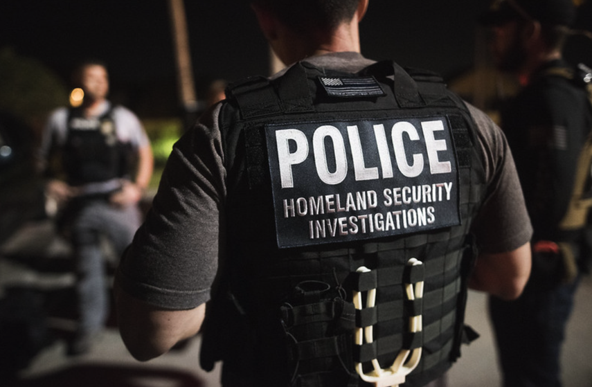 ICE lleva a cabo una operación contra fugitivos dirigida a extranjeros delincuentes en toda Florida. ICE lleva a cabo una operación contra fugitivos dirigida a extranjeros delincuentes en toda Florida.