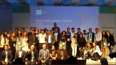 Entre los participantes, especialmente de Brasil, Argentina, México, Colombia y Chile, hay plataformas y aplicaciones móviles que van desde el reconocimiento facial hasta aquellas que aconsejan ahorrar o invertir e incluso cambiar regalos por dinero.