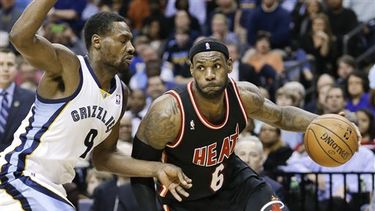 Copiar lo de Vogel no sería descabellado para Spoelstra. De hecho, si Miami cae esta noche ante los Pacers se olvidará de lo de ser primer sembrado en el Este y pudiera dejar en el banco, para los tres encuentros que restarían de la temporada regular,