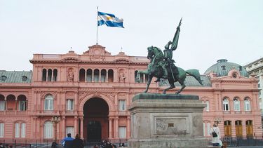 Vista parcial de la sede del Gobierno argentino, frente a Plaza de Mayo.&nbsp;